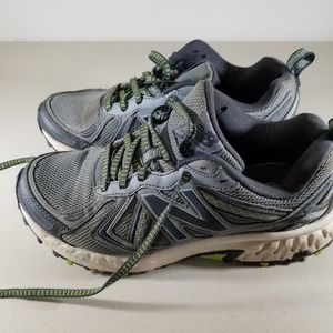 New  Balance Women's Gray Hiking/Running S…